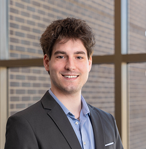 Ethan Posteluk, LPL Financial Advisor